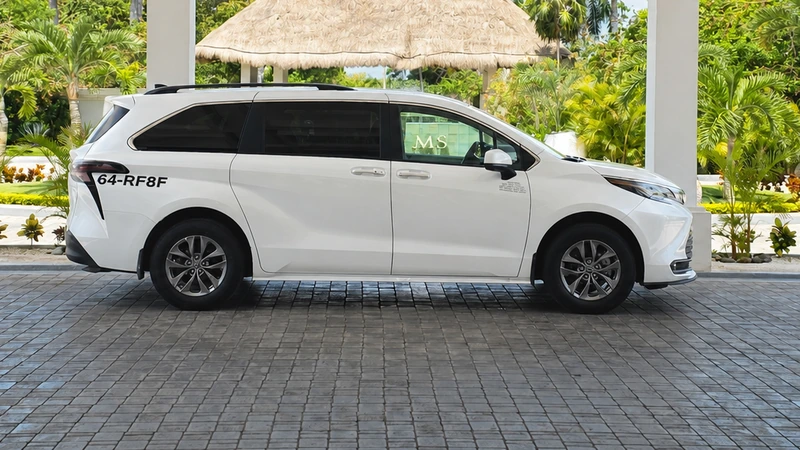 Toyota Sienna 2026 Hybrid