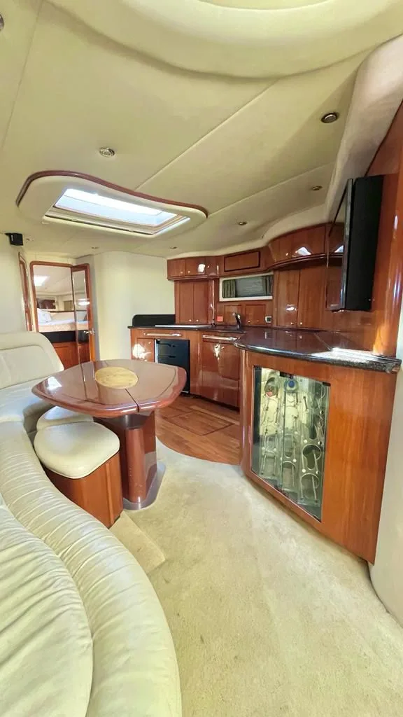 Tritón galley and indoor dining area